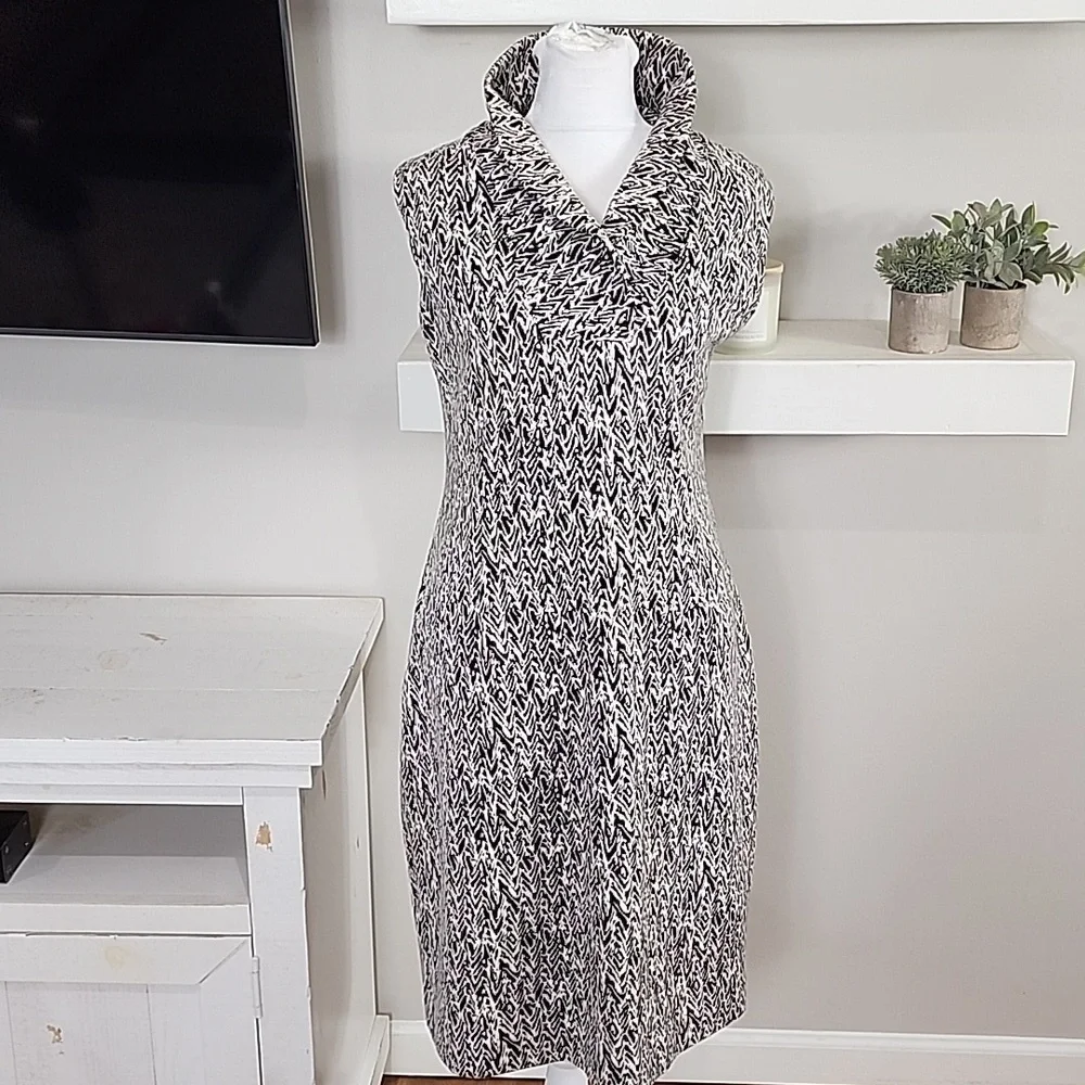 Calvin Klein Black And White Sleeveless Sheath Dress